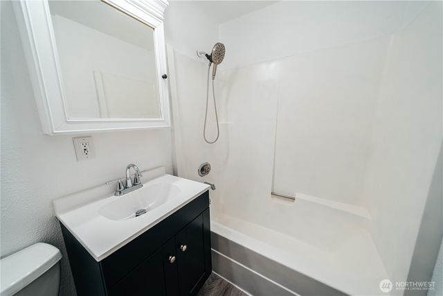 24251 26th Place S, Des Moines, WA 98198