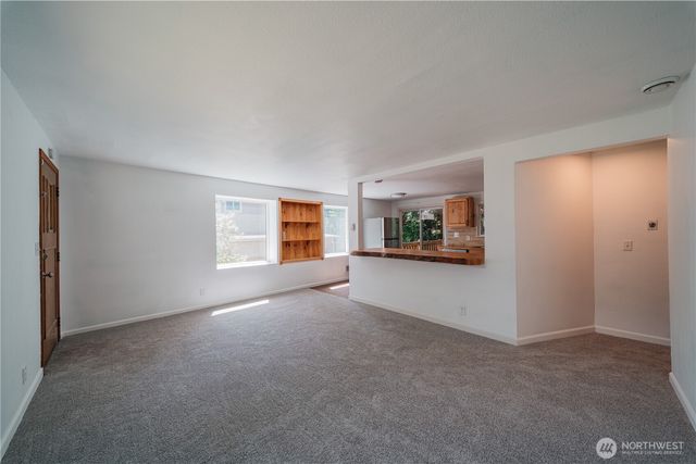 24251 26th Place S, Des Moines, WA 98198