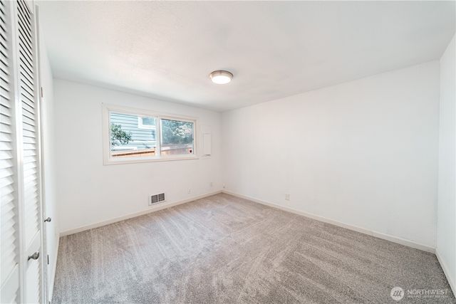24251 26th Place S, Des Moines, WA 98198
