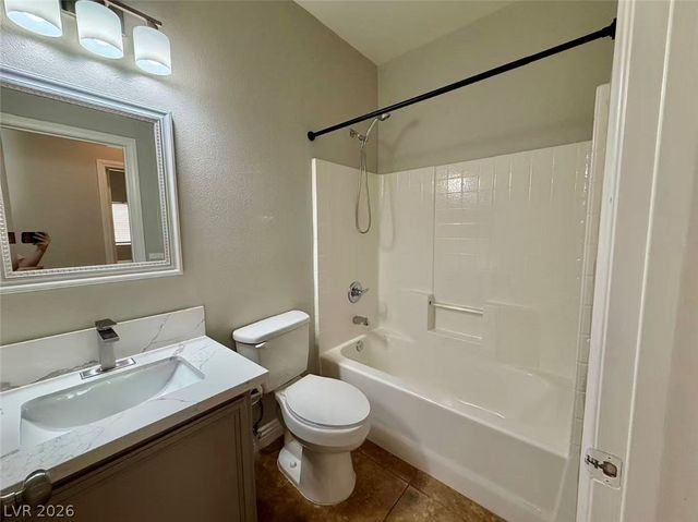 3566 Famiglia Drive, Las Vegas, NV 89141