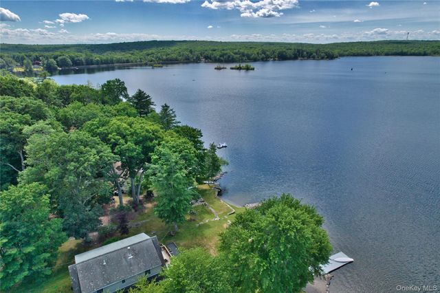 20 Sunset Point, Wurtsboro, NY 12790