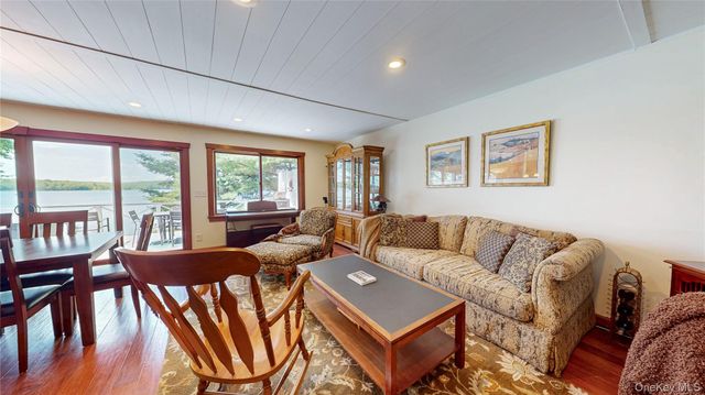 20 Sunset Point, Wurtsboro, NY 12790