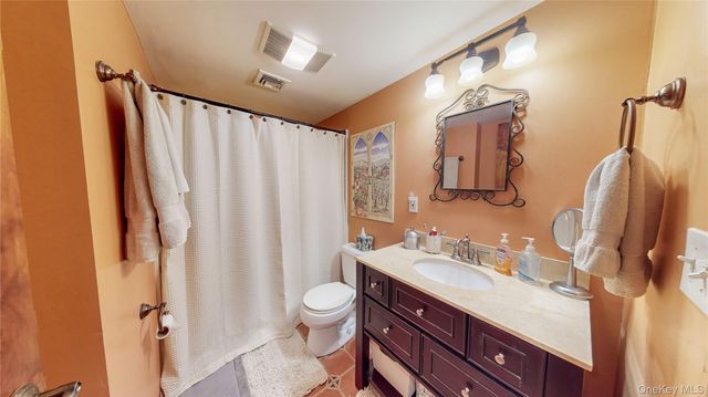 20 Sunset Point, Wurtsboro, NY 12790