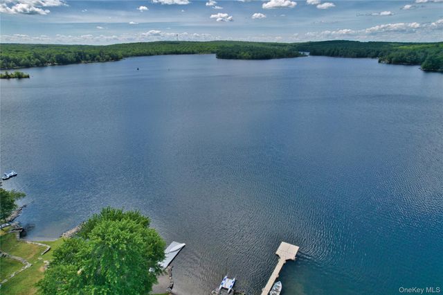 20 Sunset Point, Wurtsboro, NY 12790