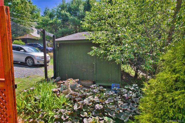 20 Sunset Point, Wurtsboro, NY 12790