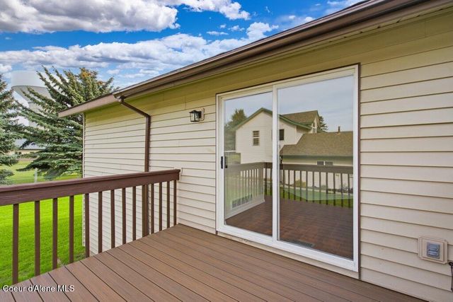 10928 N Krest CT, Hayden, ID 83835