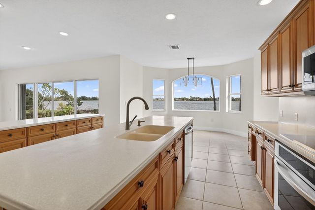 1071 SW 171st Terrace, Pembroke Pines, FL 33027