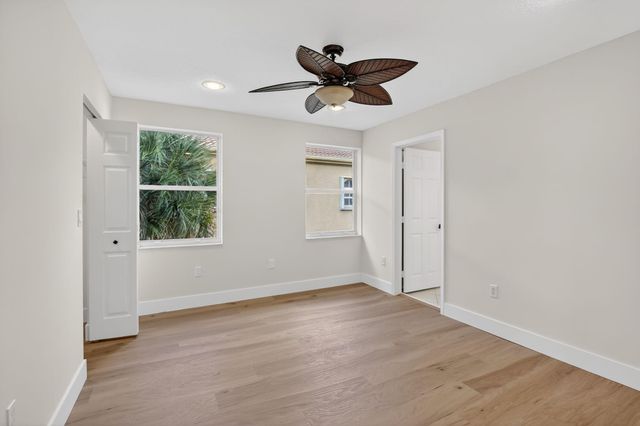 1071 SW 171st Terrace, Pembroke Pines, FL 33027