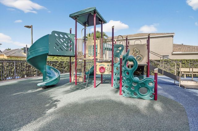 1071 SW 171st Terrace, Pembroke Pines, FL 33027