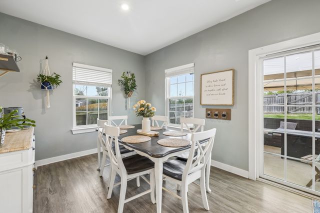 3037 Persimmon St, Columbia, TN 38401