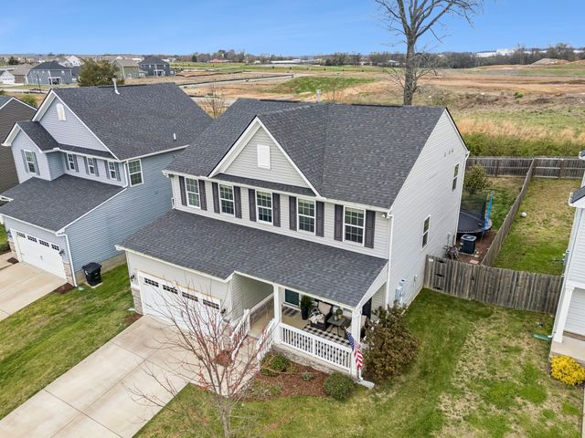 3037 Persimmon St, Columbia, TN 38401