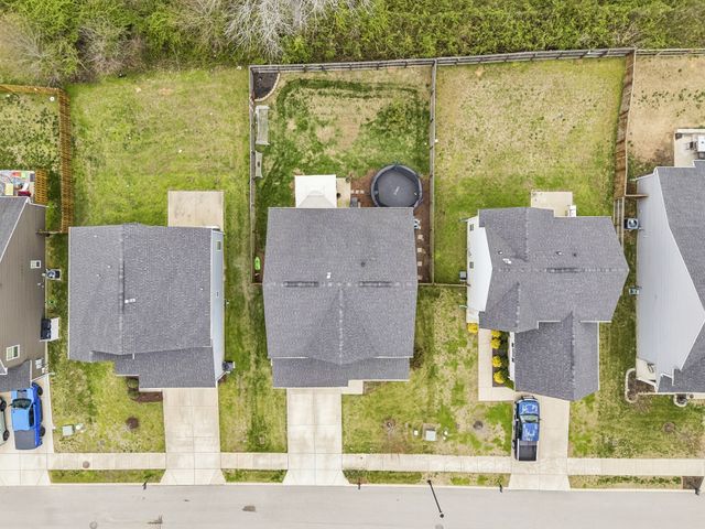 3037 Persimmon St, Columbia, TN 38401