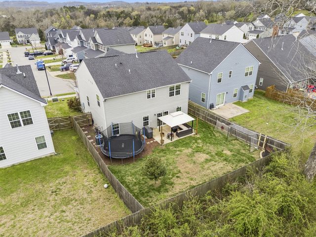 3037 Persimmon St, Columbia, TN 38401