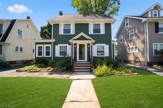 3000 Yorkshire Road, Cleveland Heights, OH 44118