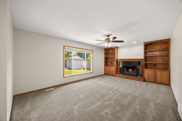 2805 NW Park Lane, Ankeny, IA 50023
