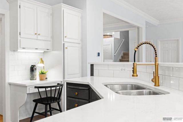 1226 Cork Drive, Papillion, NE 68046