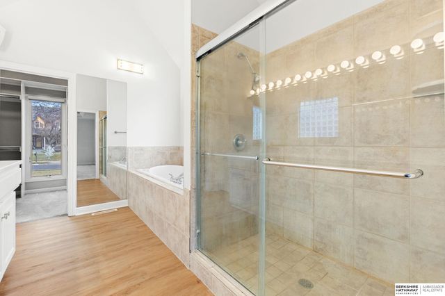 1226 Cork Drive, Papillion, NE 68046