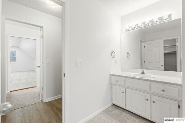 1226 Cork Drive, Papillion, NE 68046