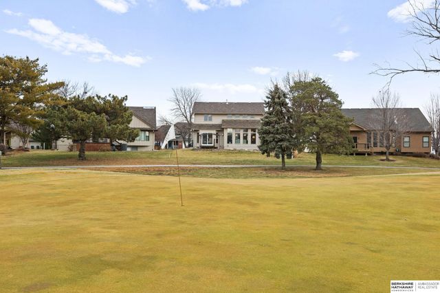 1226 Cork Drive, Papillion, NE 68046