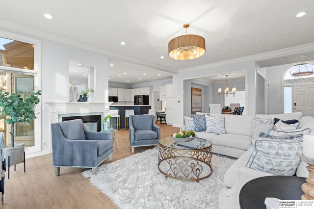 1226 Cork Drive, Papillion, NE 68046