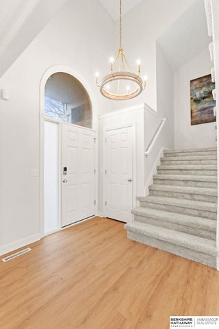 1226 Cork Drive, Papillion, NE 68046