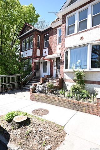 86-46 139th Street, Briarwood, NY 11435