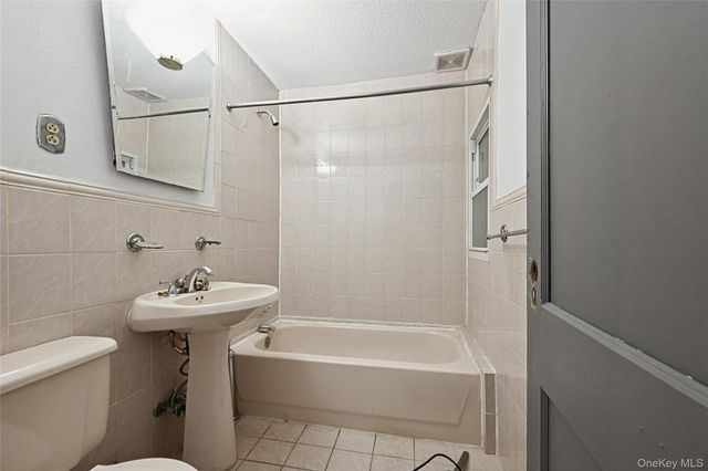 86-46 139th Street, Briarwood, NY 11435