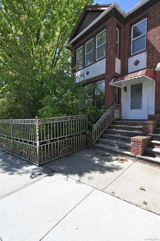 86-46 139th Street, Briarwood, NY 11435