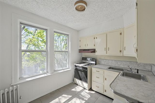 86-46 139th Street, Briarwood, NY 11435