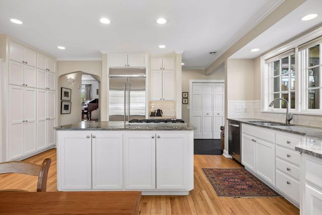 306 W Minnehaha Parkway, Minneapolis, MN 55419