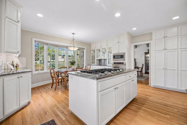 306 W Minnehaha Parkway, Minneapolis, MN 55419