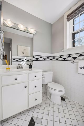 306 W Minnehaha Parkway, Minneapolis, MN 55419