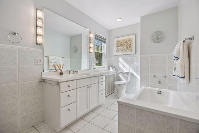 306 W Minnehaha Parkway, Minneapolis, MN 55419