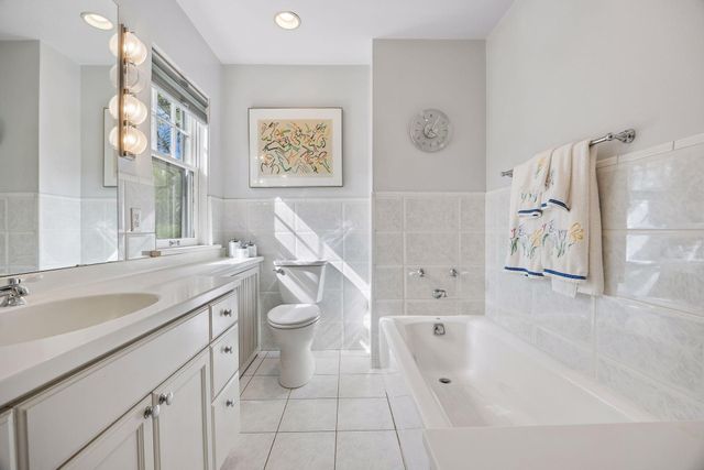 306 W Minnehaha Parkway, Minneapolis, MN 55419