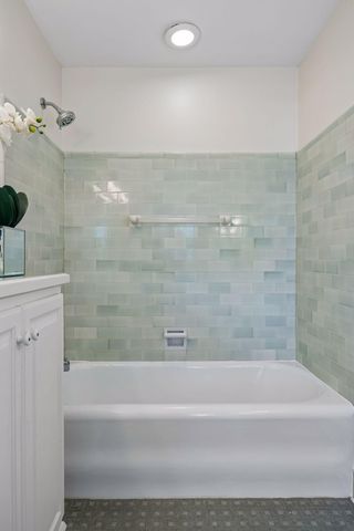 306 W Minnehaha Parkway, Minneapolis, MN 55419