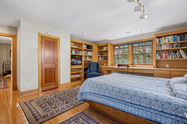 306 W Minnehaha Parkway, Minneapolis, MN 55419