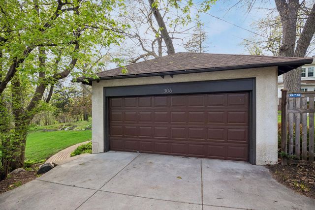 306 W Minnehaha Parkway, Minneapolis, MN 55419