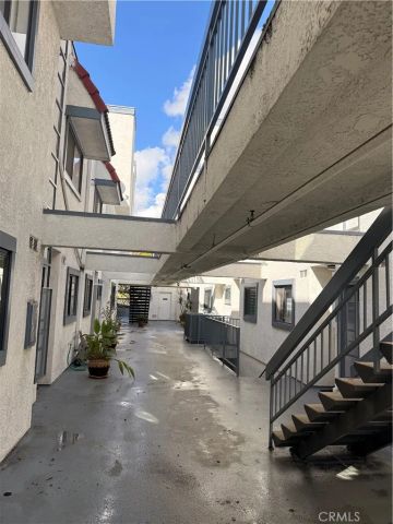 345 W Acacia, Glendale, CA 91204