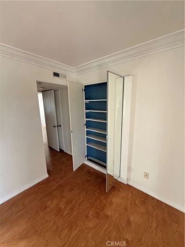 345 W Acacia, Glendale, CA 91204