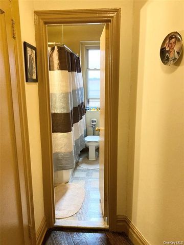 2166 Bronx Park E 6C, Bronx, NY 10462