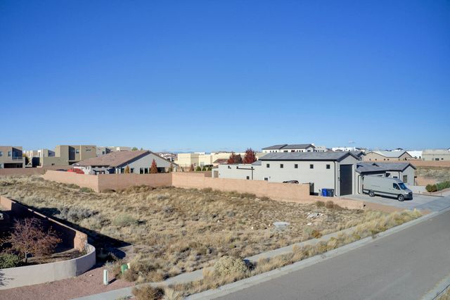 6535 Azor Lane NW, Albuquerque, NM 87120