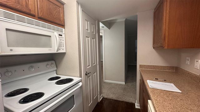 2825 Bellefontaine Street 225A, Houston, TX 77025