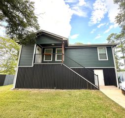 910 Rosewick Street, Houston, TX 77015