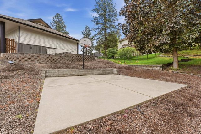 4708 S Progress Ct, Veradale, WA 99037