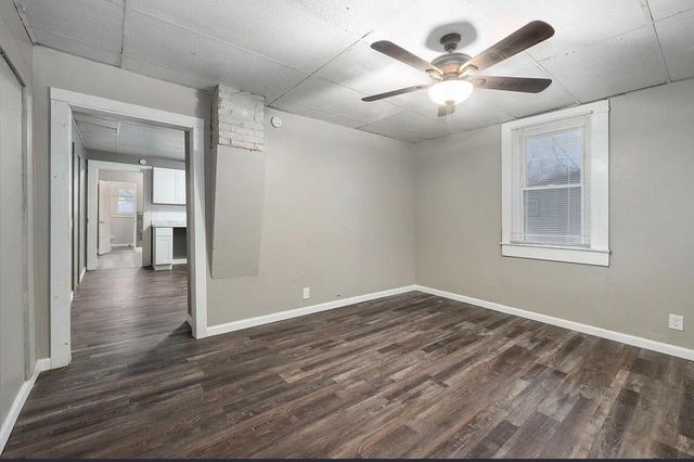 1511 W Florida Street, Springfield, MO 65803