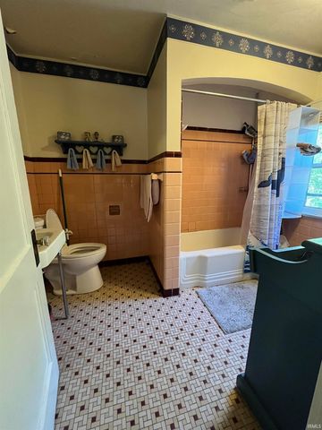 1108 W 6th Street, Marion, IN 46953