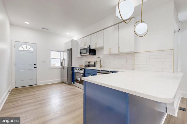2320 LEXINGTON ST, Baltimore, MD 21223