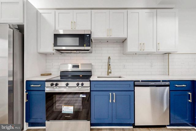 2320 LEXINGTON ST, Baltimore, MD 21223