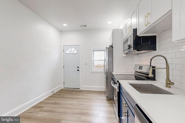 2320 LEXINGTON ST, Baltimore, MD 21223