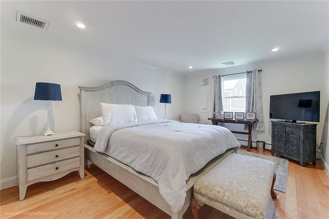4 Evarts Street, Newport, RI 02840
